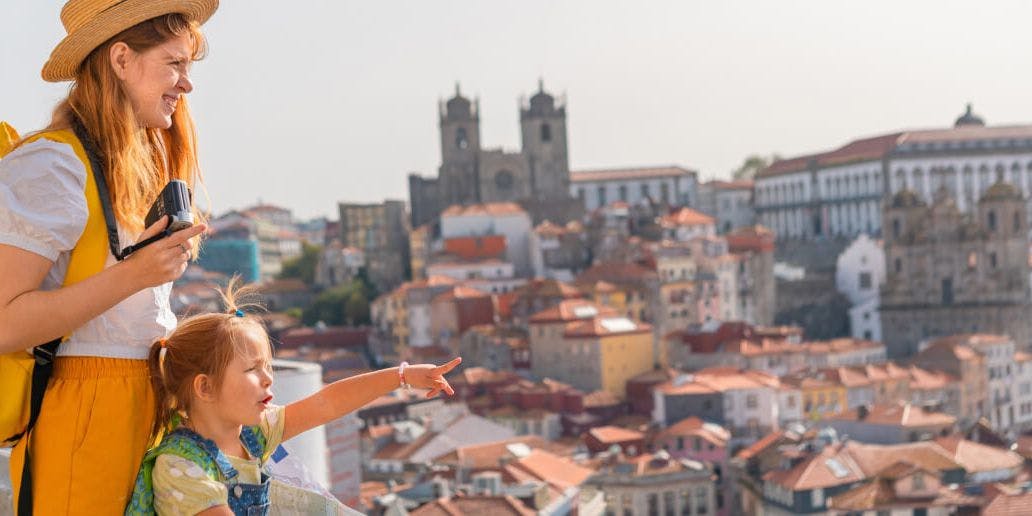 Cover Image for Descubra os melhores carros de aluguer no Porto para uma viagem de fim de semana!